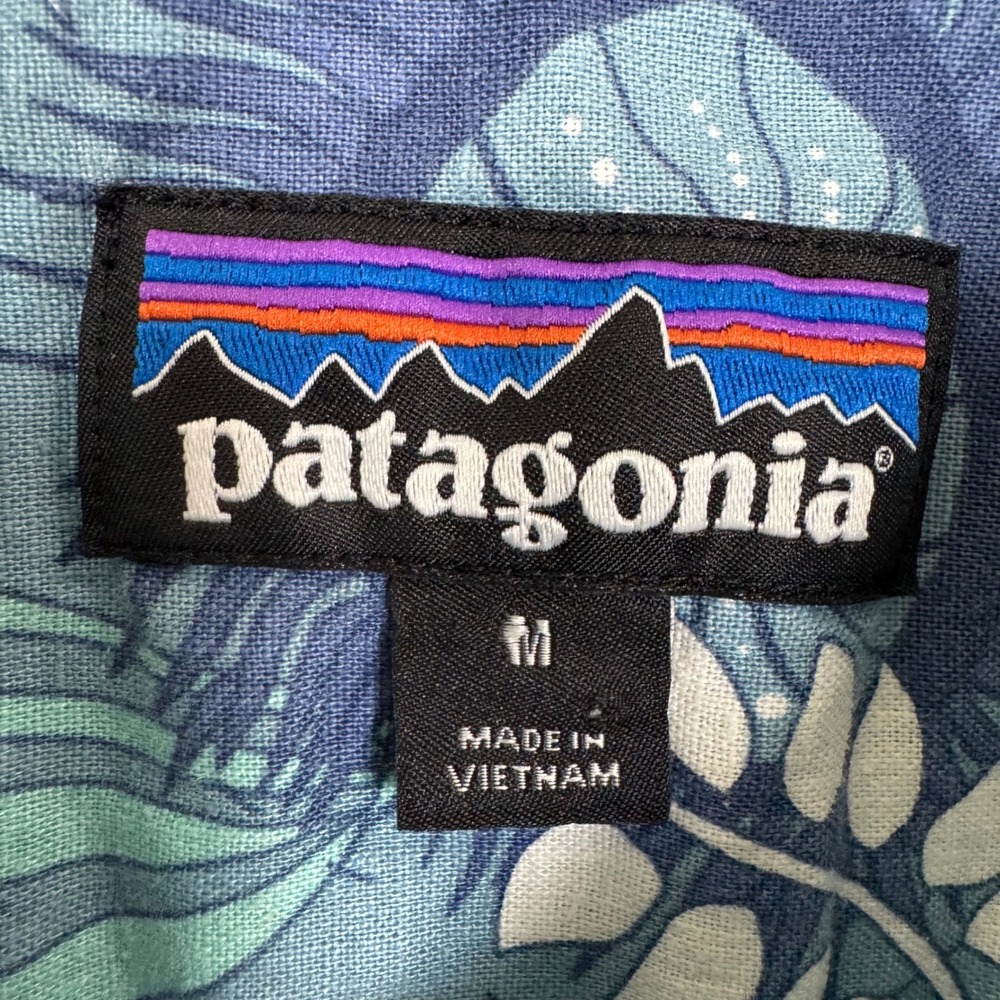 Patagonia Back Step Shirt Hawaiian Short Sleeve Button Up Blue Floral AOP Mens M - Picture 5 of 15